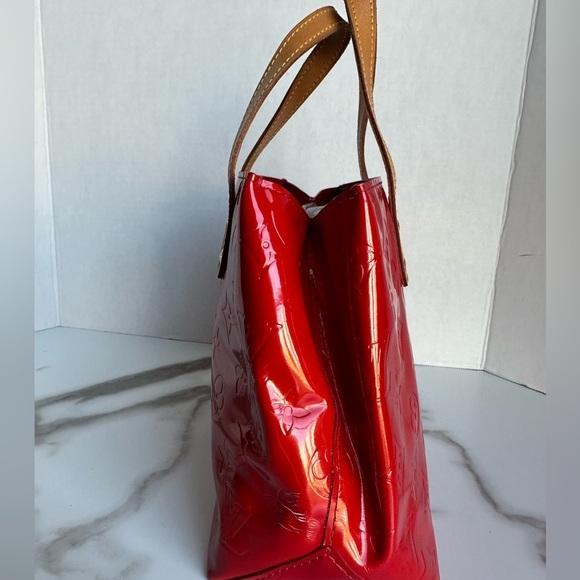 Authentic Louis Vuitton VERNIS mini bag w/COA - Picture 5 of 13